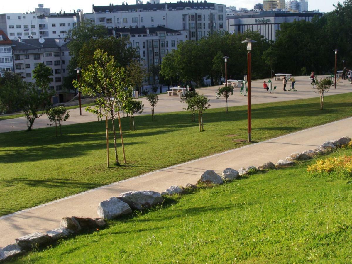 Acogedor Apartamento Cerca De Las Estaciones De Bus Y Tren A Coruna Ngoại thất bức ảnh